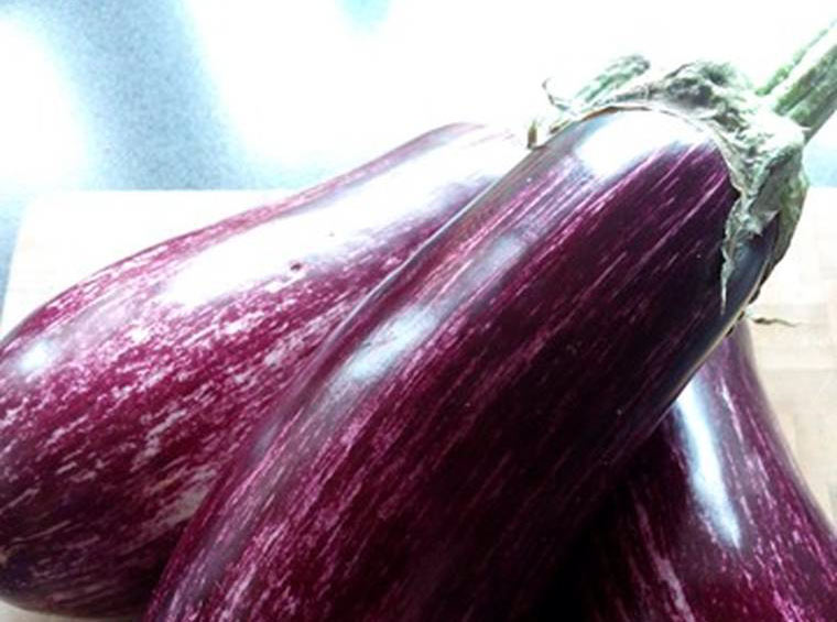 Auberginefad med oksekød og chorizo