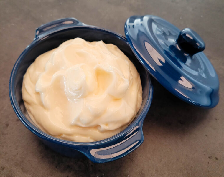 Aioli lavet med stavblender