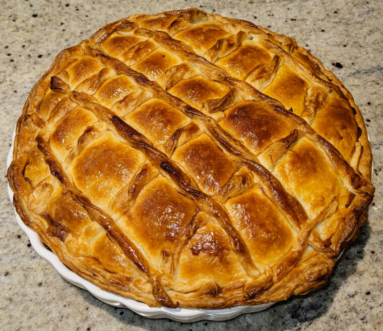 Laksepie med squash og kartofler