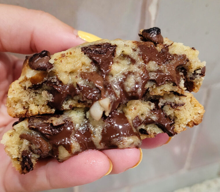 Ooey-gooey cookies med chokolade