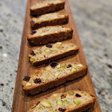 Biscotti med pistacienødder og tranebær