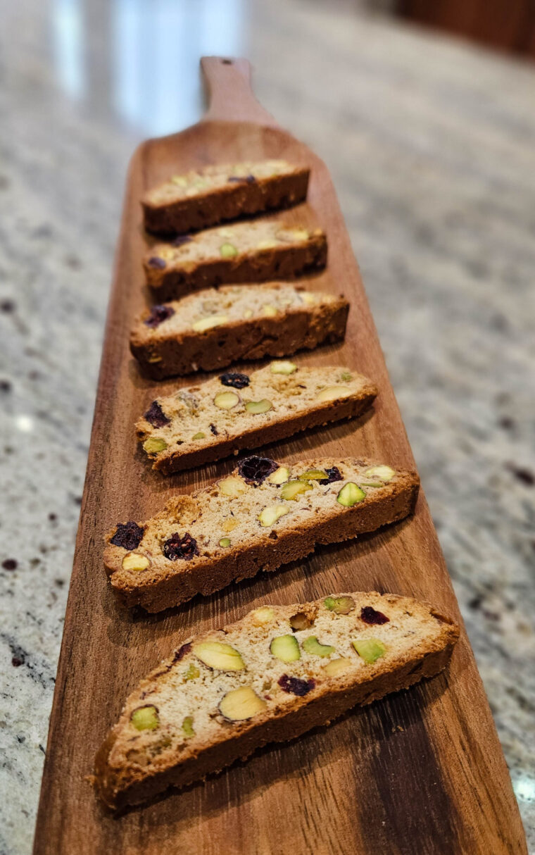 Biscotti med pistacienødder og tranebær