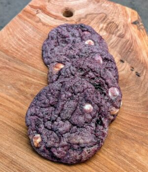 Blåbærcookies med hvid chokolade