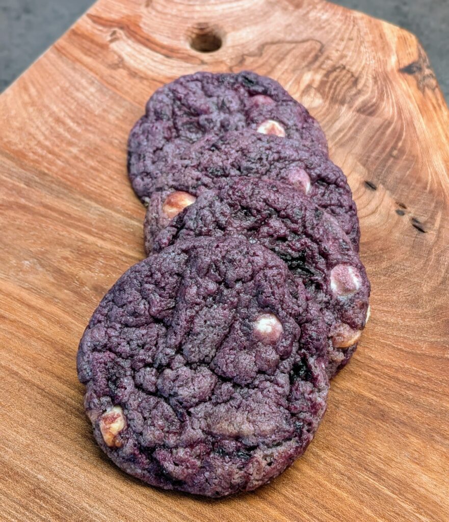 Blåbærcookies med hvid chokolade